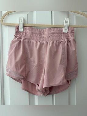 lululemon Hotty hot shorts high waist 2.5” inseam